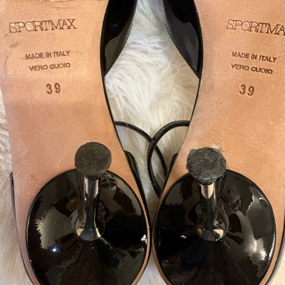 Sportmax Black Patent Leather Heels - Picture 6 of 7